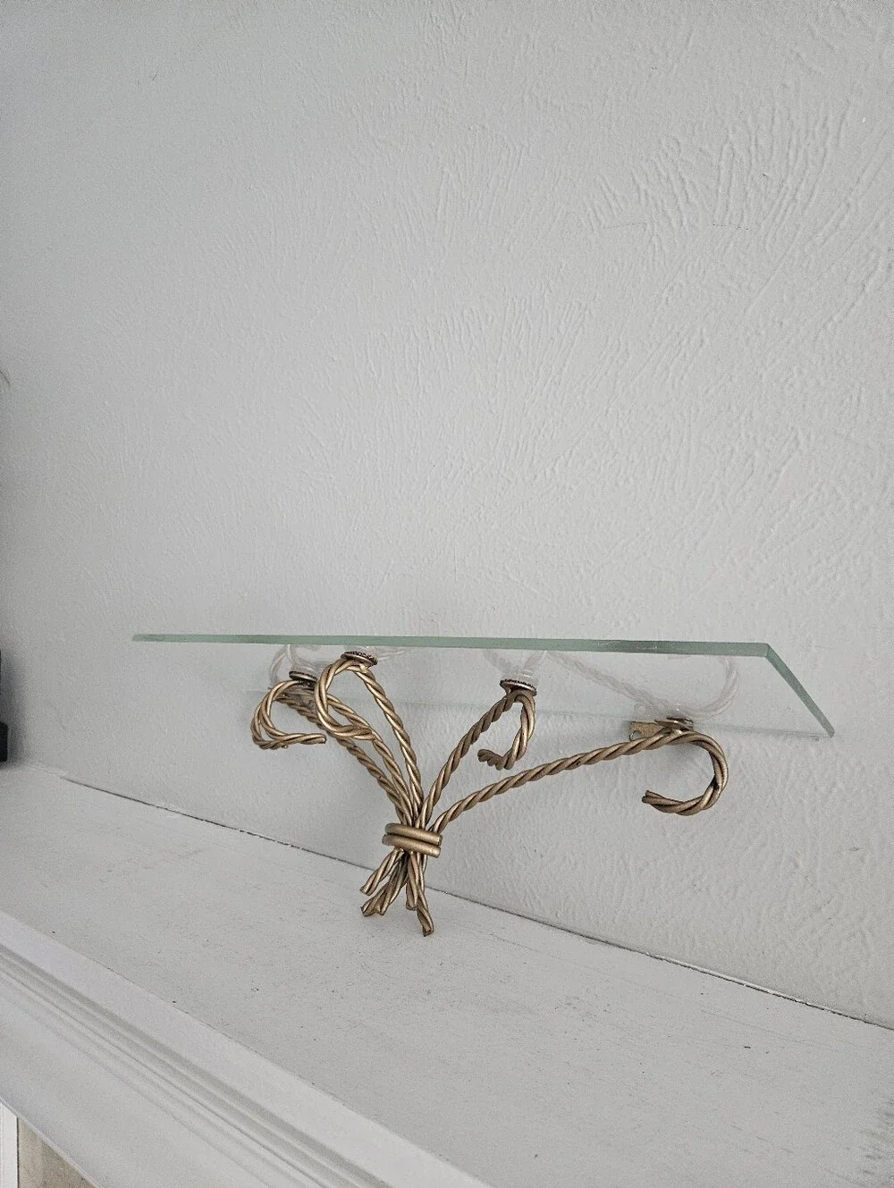 Vintage HOMCO Chateau Twisted Gold Brass Rope Decorative Wall Shelf With Glass